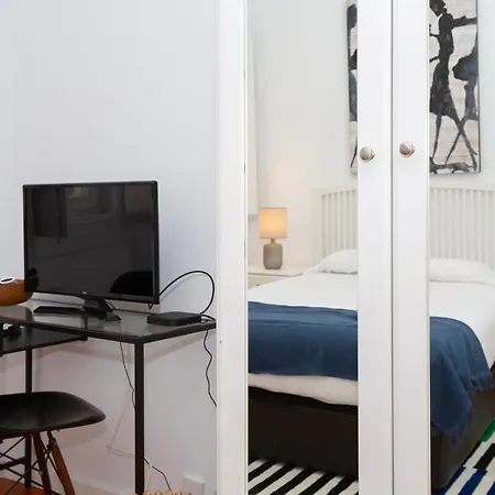 Praca Flores Apartment Lisbon